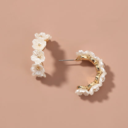 White Flower Earrings - Sugar & Eddie