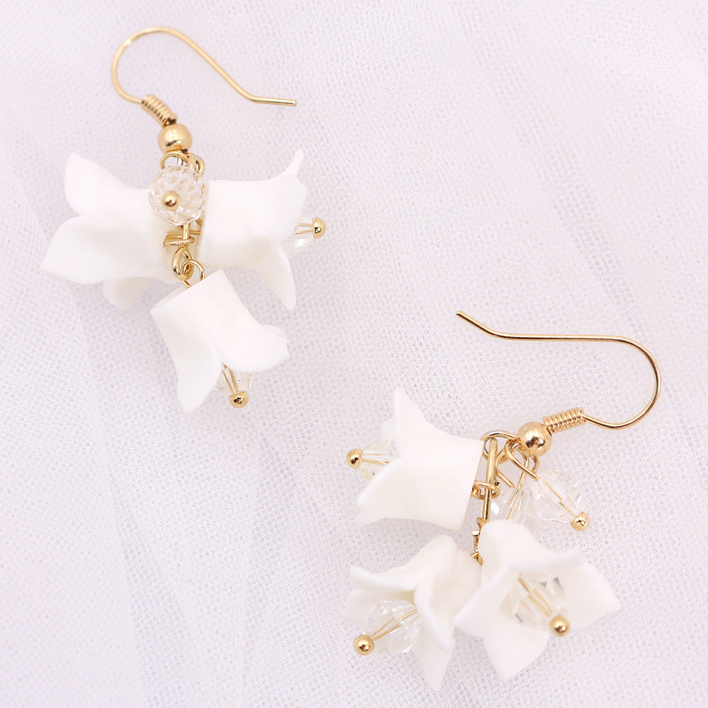 Handmade White Flower Earrings - Sugar & Eddie